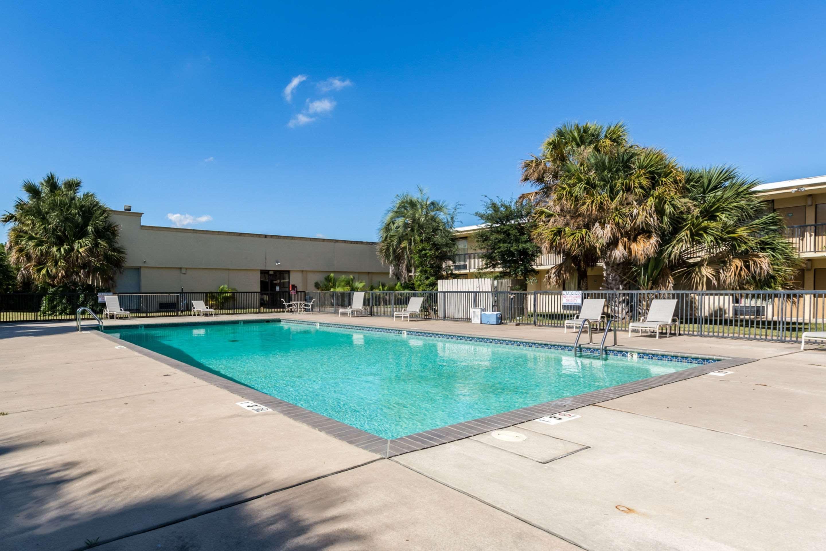 Econo Lodge Baytown Exterior foto