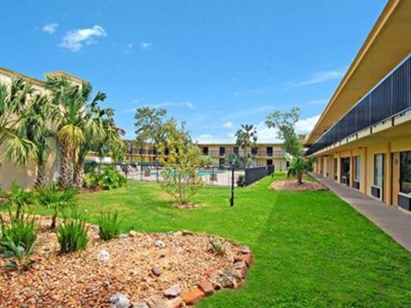 Econo Lodge Baytown Exterior foto